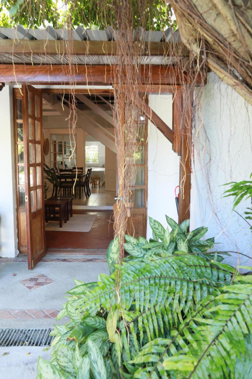 Chantauvent Guest House Blue Bay Dış mekan fotoğraf